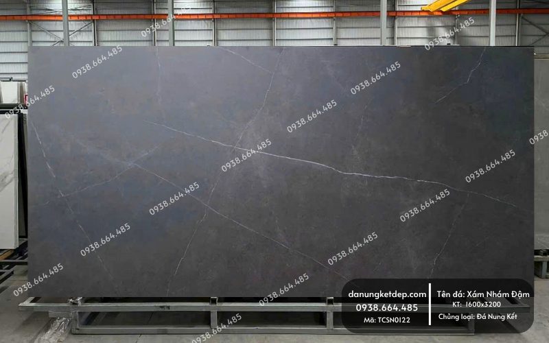 Đá nung kết xám nhám đậm